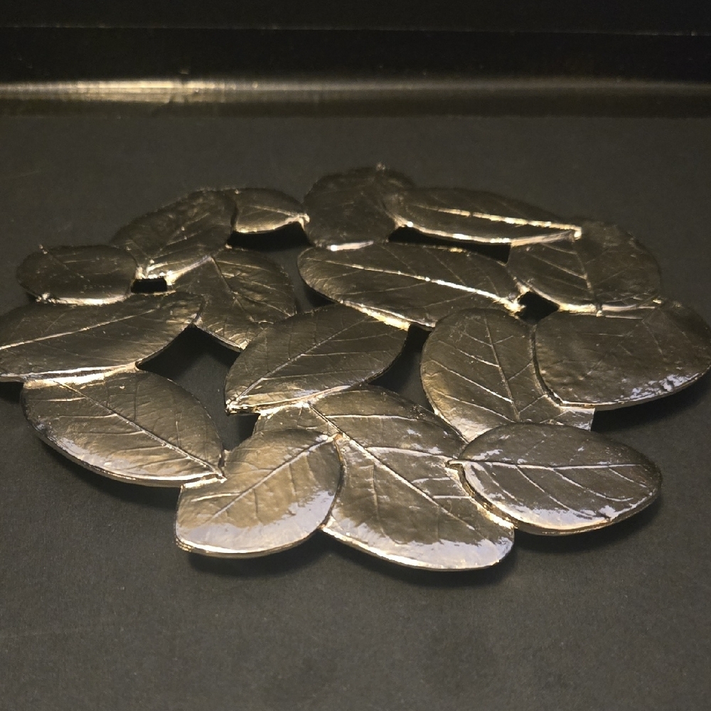 Michael Aram Silver Leaf Trivet - Picture 2 of 9